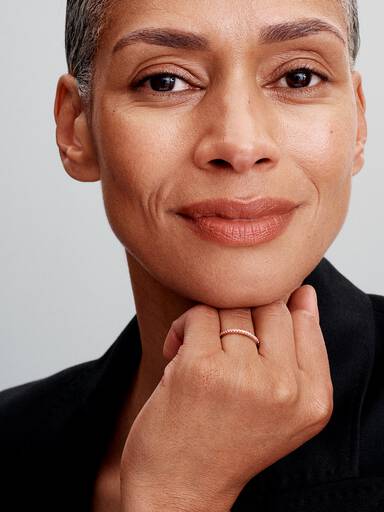 Anel Aro Rosa Brilhante